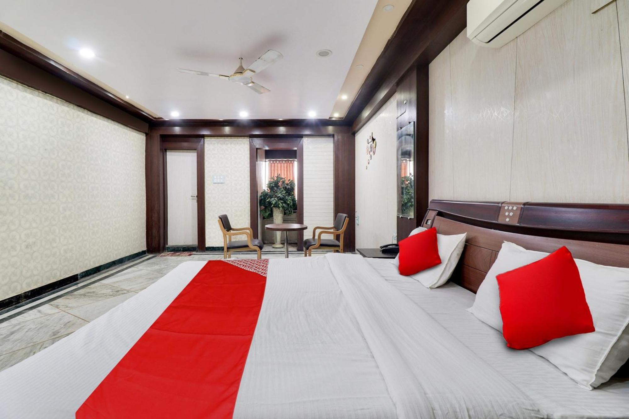 Hotel O Swag Jabalpur Bagian luar foto