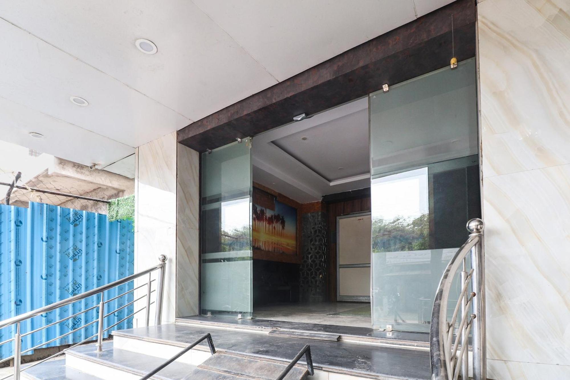 Hotel O Swag Jabalpur Bagian luar foto