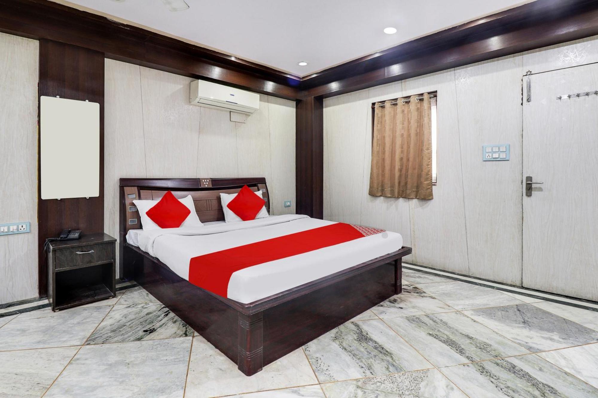 Hotel O Swag Jabalpur Bagian luar foto
