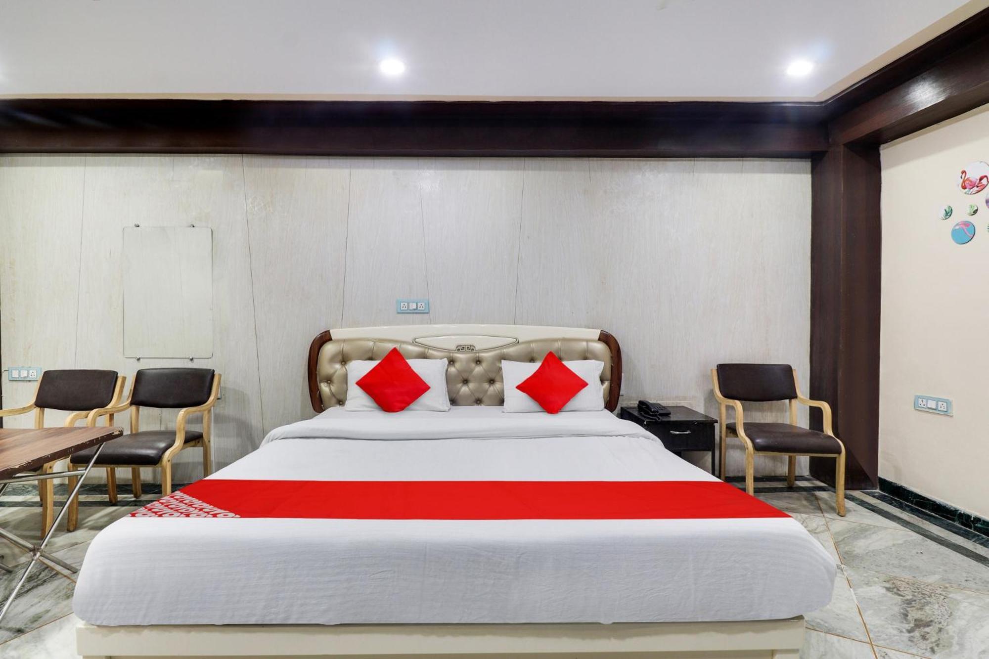 Hotel O Swag Jabalpur Bagian luar foto