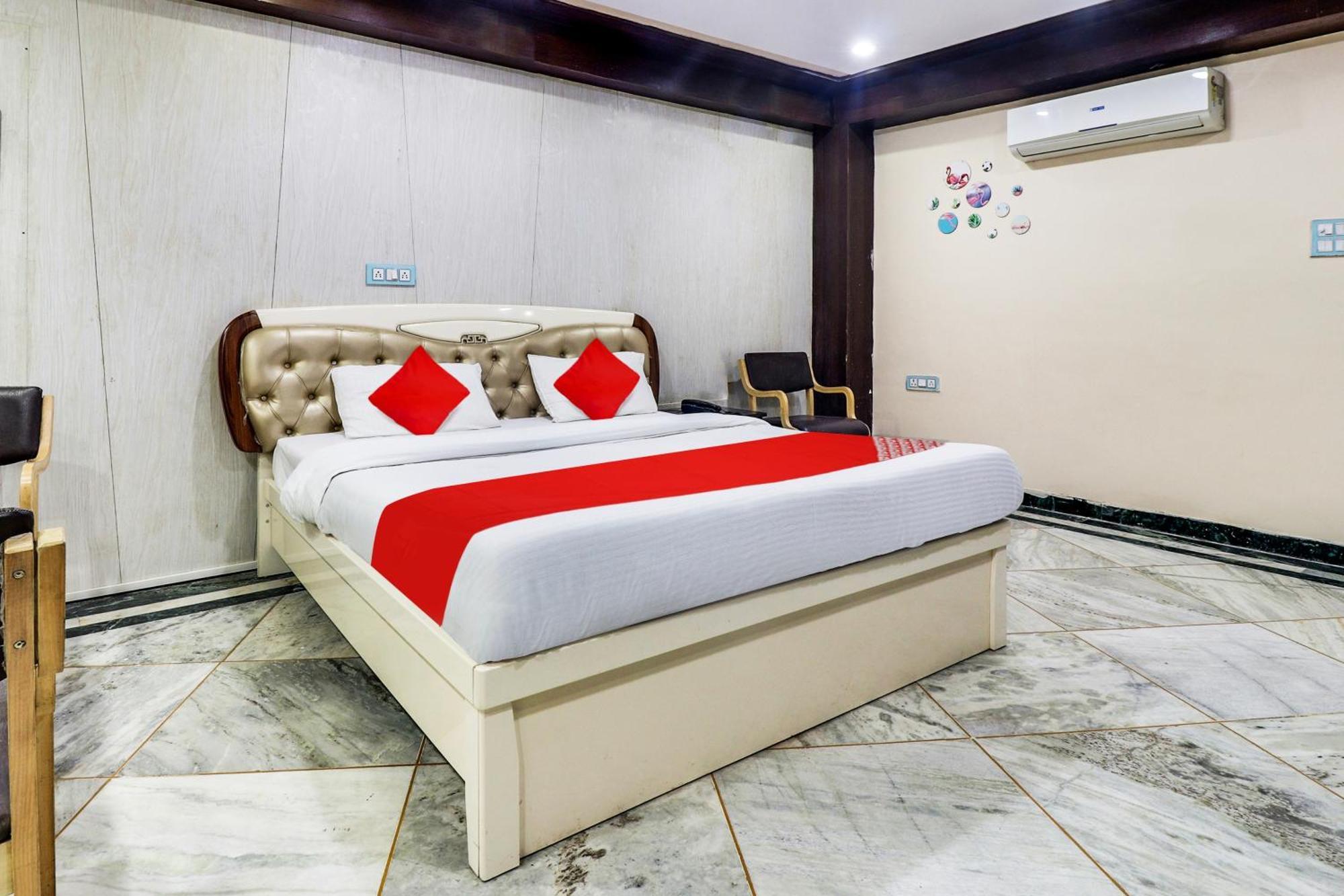 Hotel O Swag Jabalpur Bagian luar foto