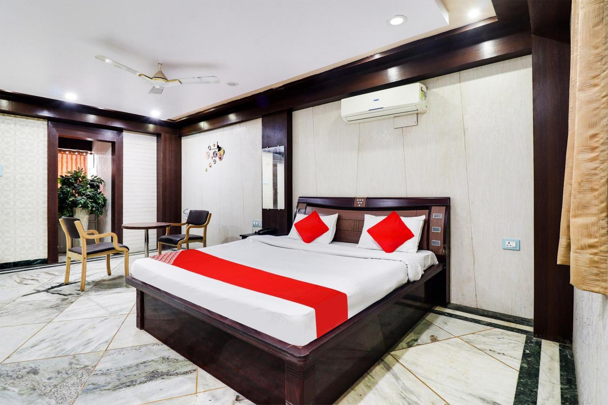 Hotel O Swag Jabalpur Bagian luar foto