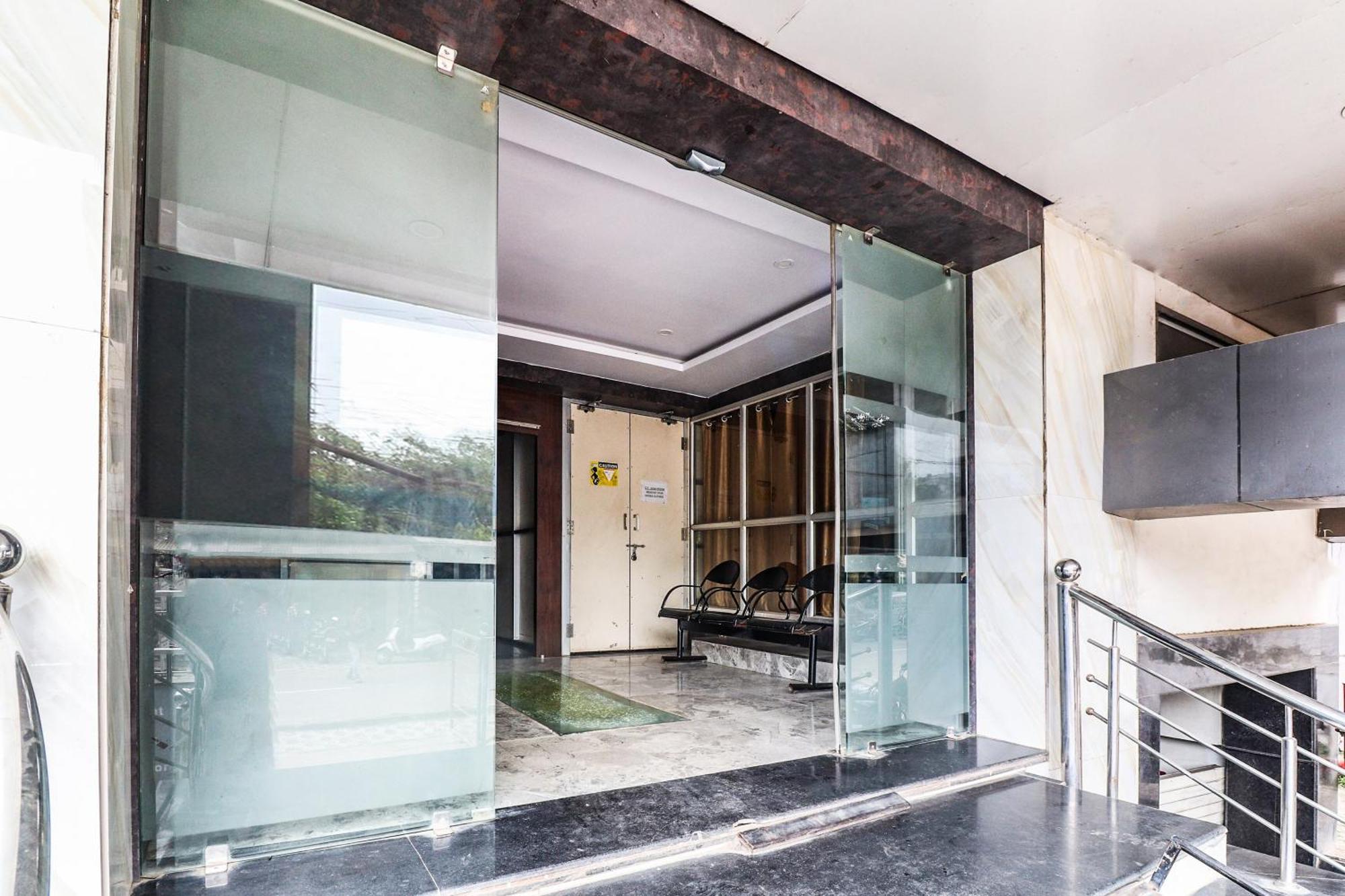 Hotel O Swag Jabalpur Bagian luar foto