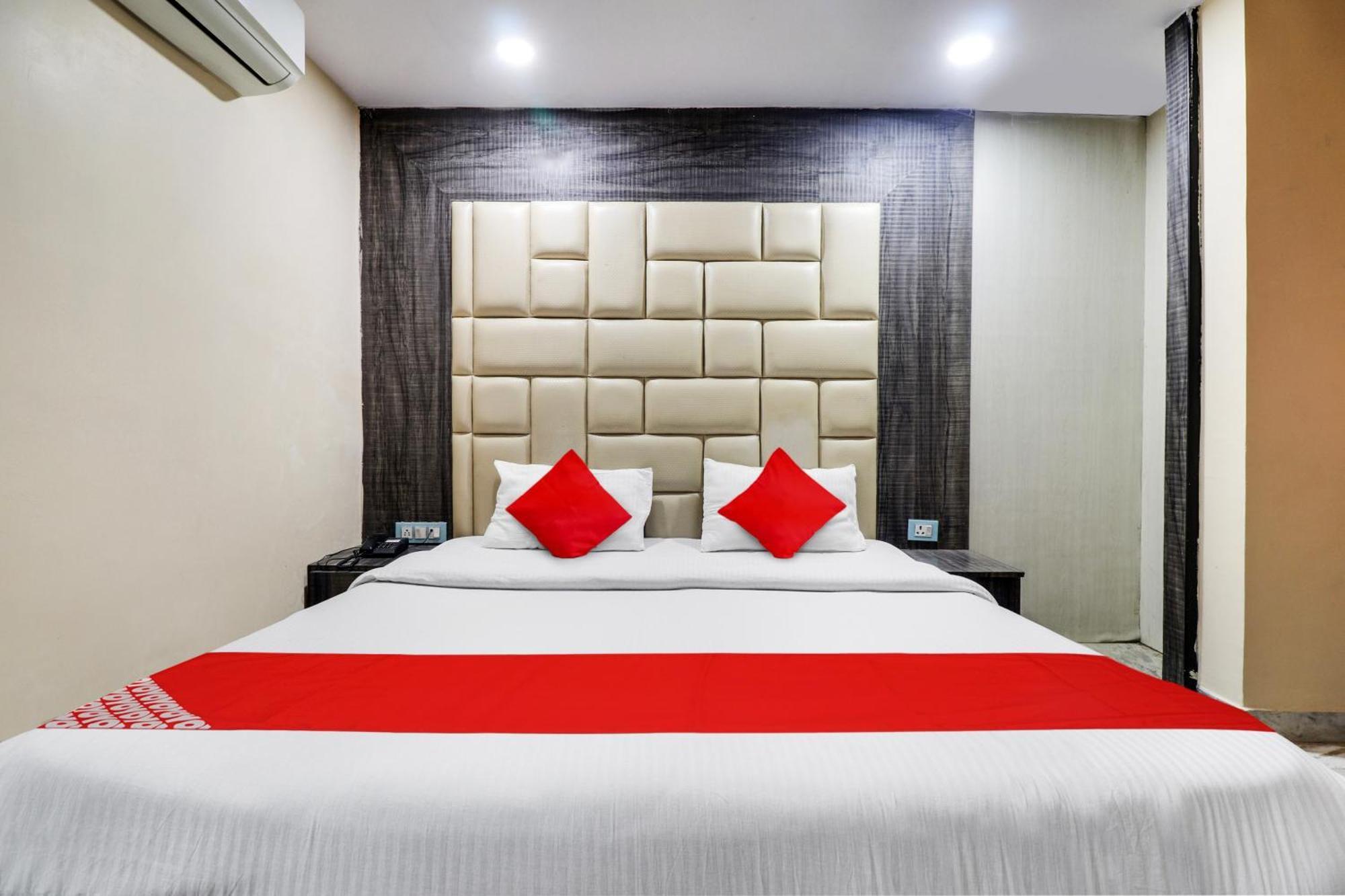 Hotel O Swag Jabalpur Bagian luar foto